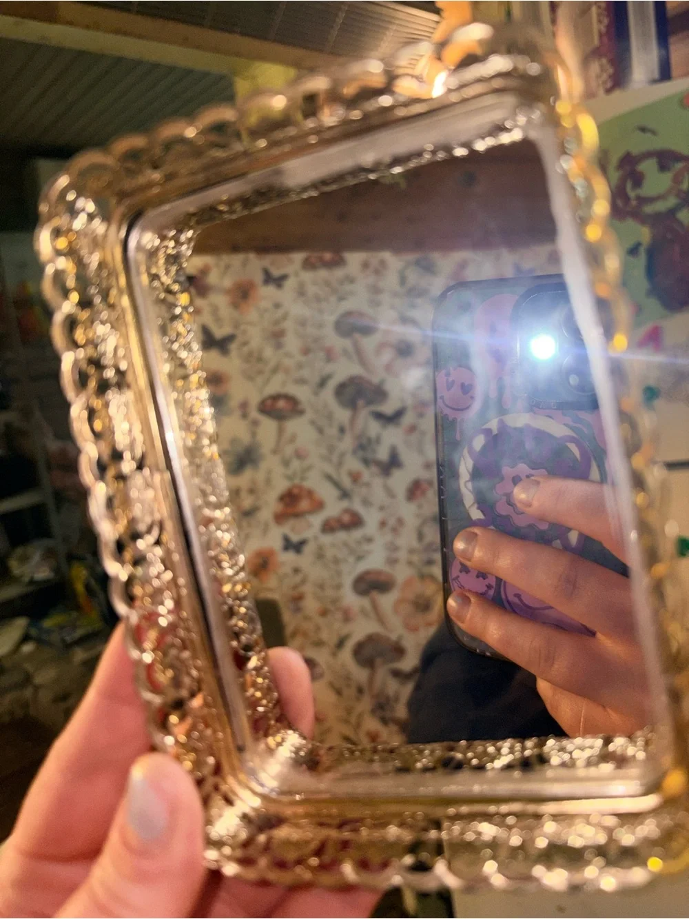 N/A elegant gold